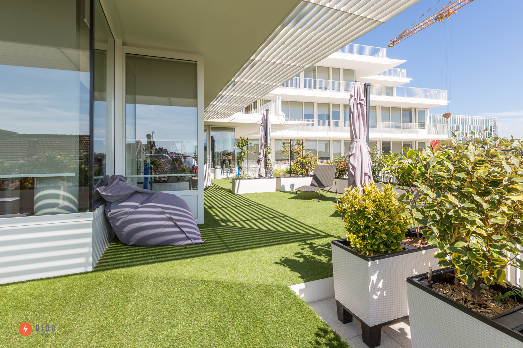 photographe design d'espace : spatio Nantes, vue d'une terrasse aménagée